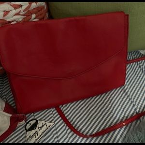 ATTRACTIVE RED CROSSBODY 👛